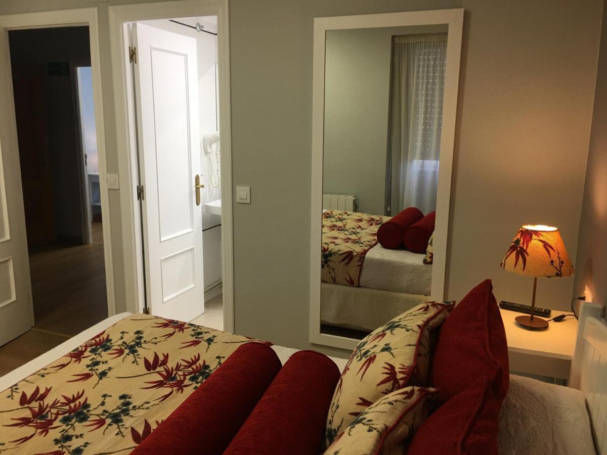 Hostal Restaurante Alarico أياريث المظهر الخارجي الصورة